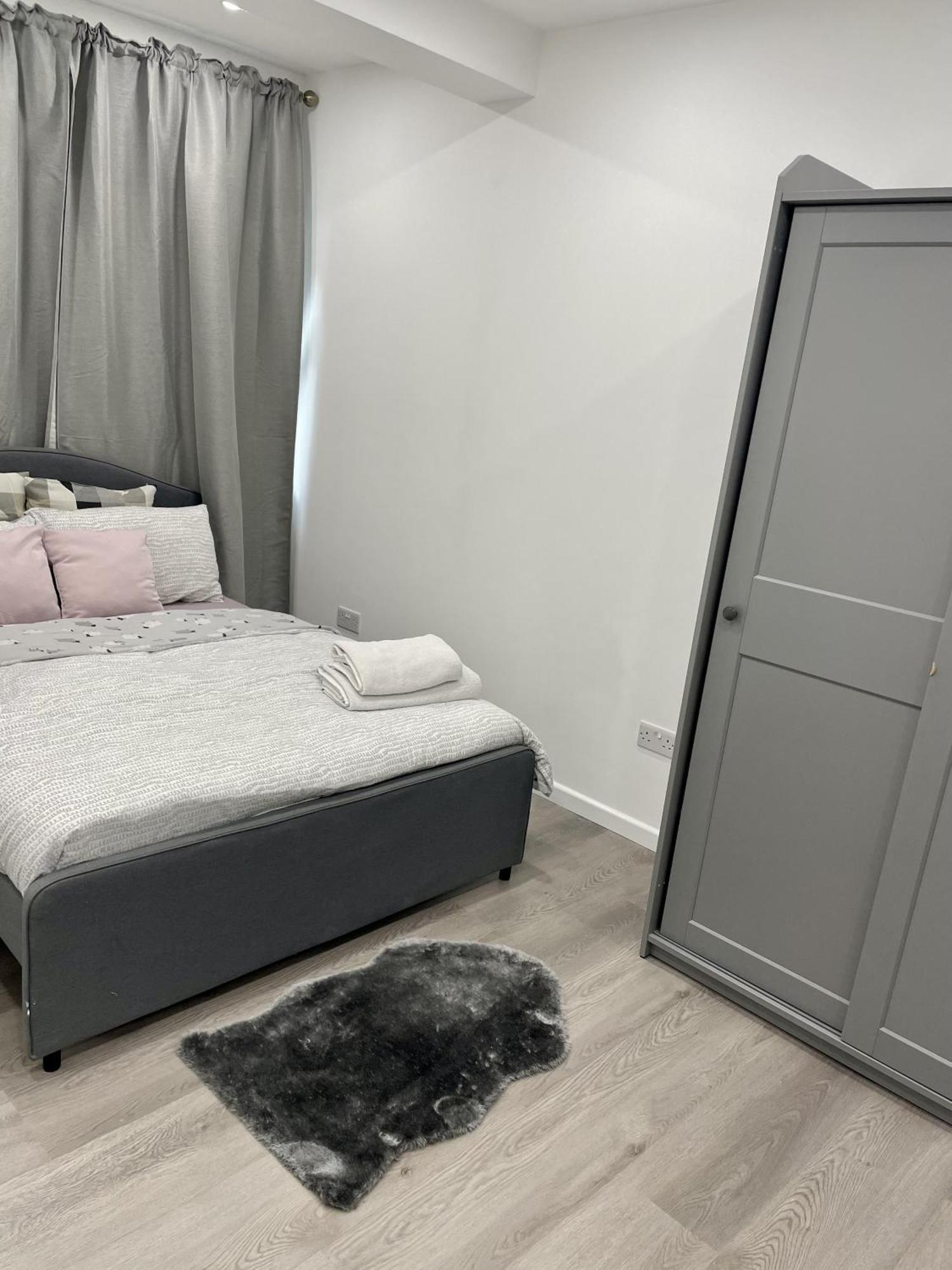 Charming 1-bed In * Londen